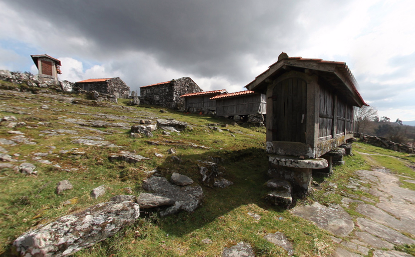 Eira Comunitária de Porreiras